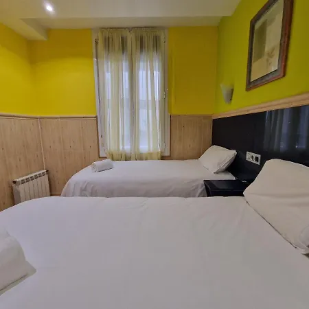Pension Izar Bat Guesthouse - Self Check-In-2